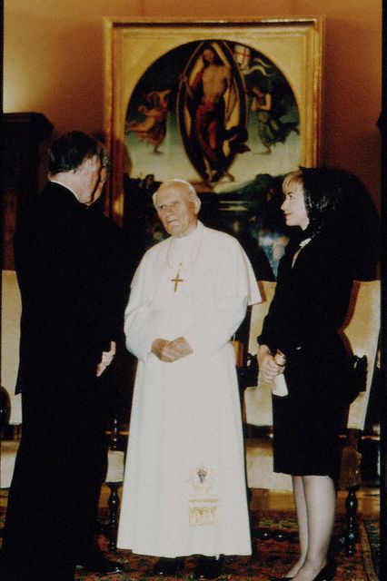 http://extremecatholic.blogspot.com/images/mantilla/clinton.jpg